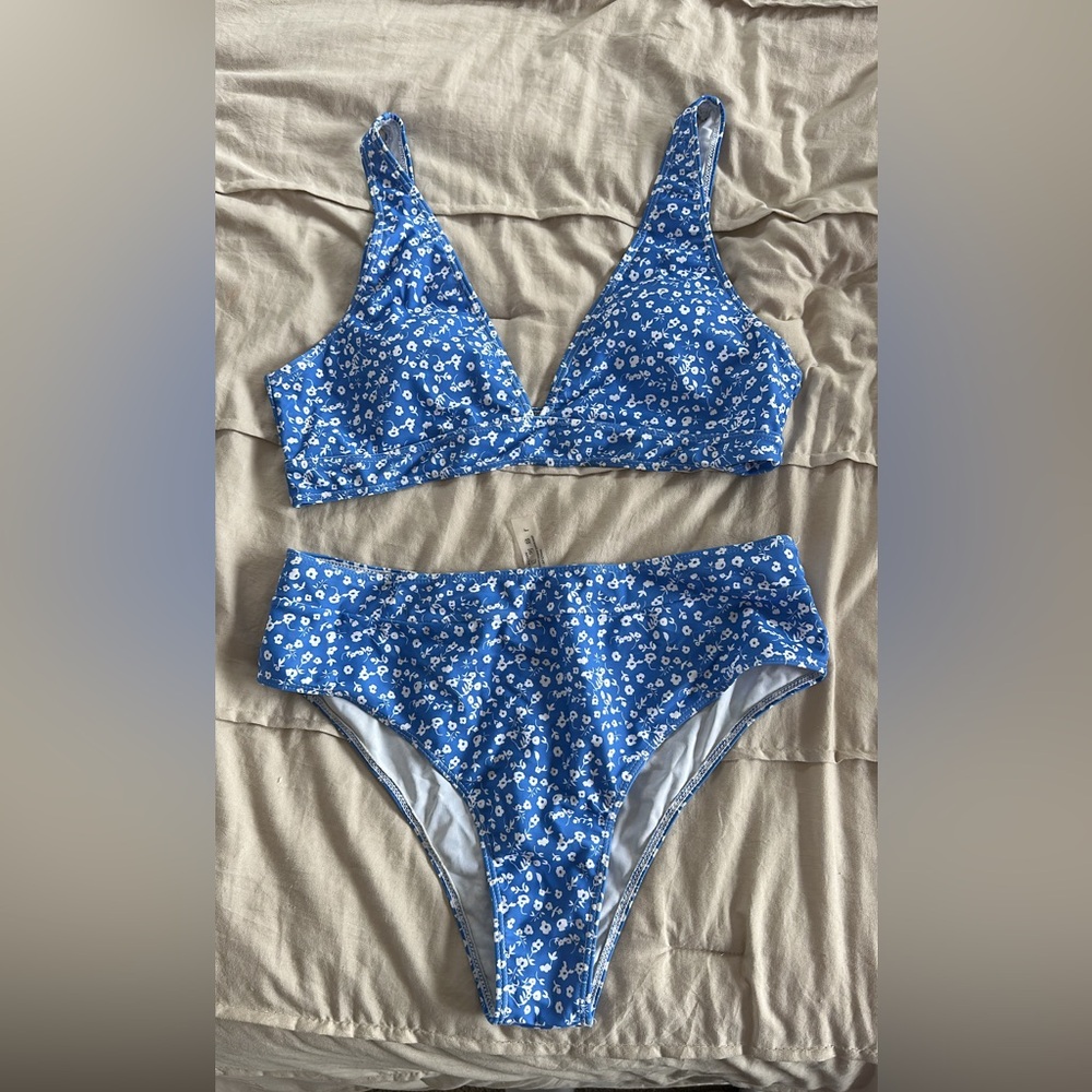 SHEIN Blue Floral Bikini Set